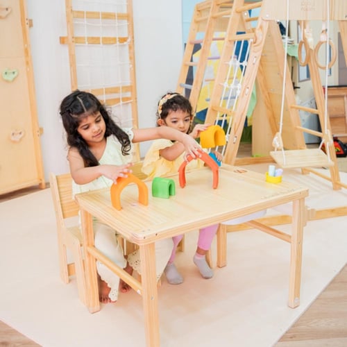 طاولة اللعب الحسي