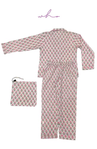 طقم منامة من قطعتين