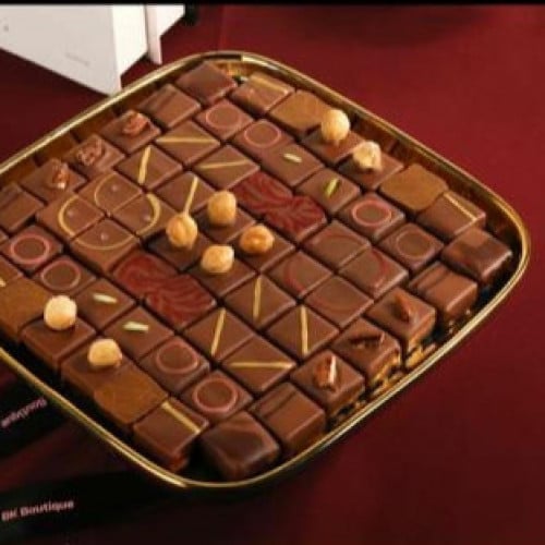 Bonbon chocolate N Try S