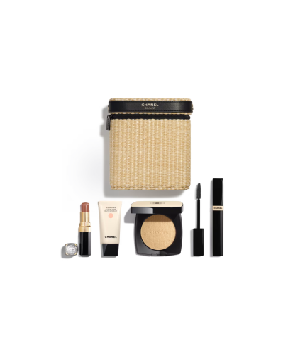 CHANEL LES BEIGES Summer Essentials