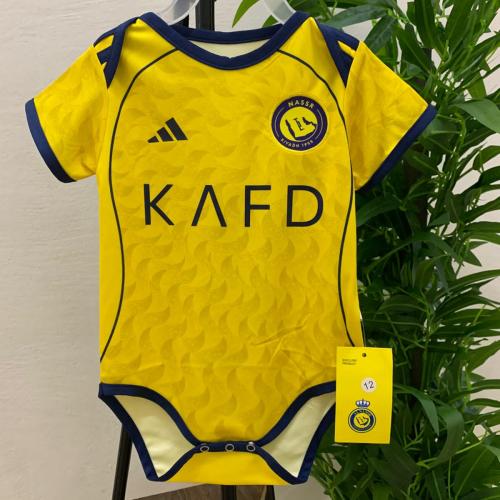 افرول مواليد بشعار نادي النصر الجديد