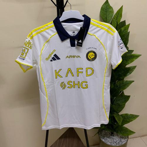 تيشيرت نادي النصر الابيض الجديد 2025-2026