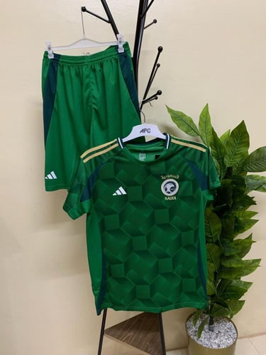 طقم المنتخب الوطني السعودي الجديد 2025