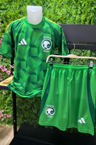 طقم المنتخب الوطني السعودي الجديد 2025