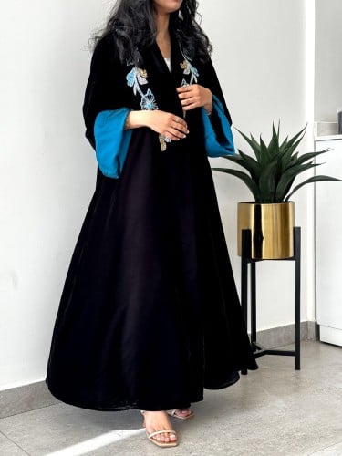 عبايه القصه نص كلوش القماش مخمل كوري الأصلي +شك يد...