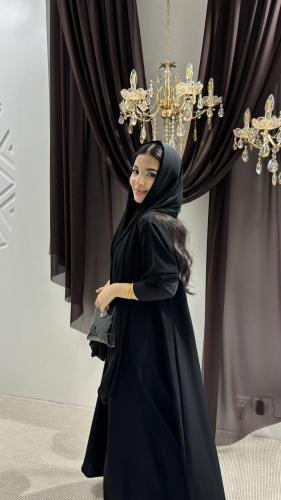 عباية رنا