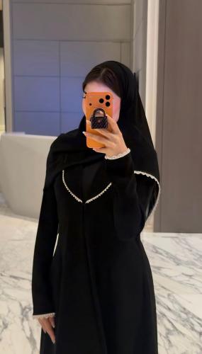 عباية بليزر عملية وانيقة