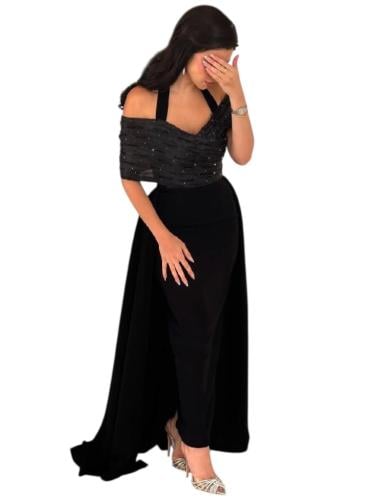 فستان اسود سهرة مميز بتصمم عصري