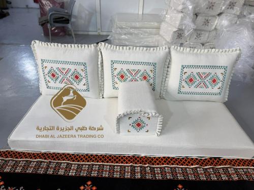 جلسة تطريز نقشة تراثية