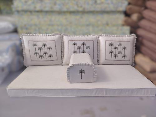 جلسة تطريز سكري نقشة النخيل