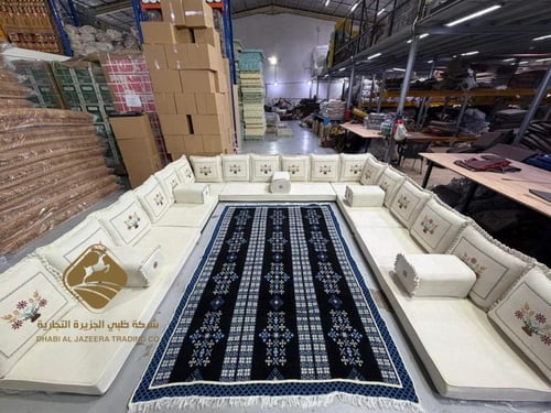 جلسة مطرزة مقاس مترين قماش شانيل المزهرية