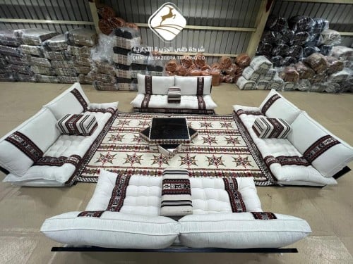 جلسة رمضانية بالحديد والفرشة والطاولة الرباعية 8 ا...