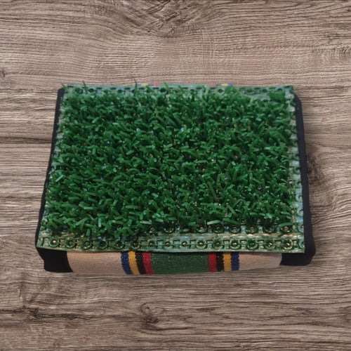 قبضة يد لحمل الصقور والطيور الجارحة