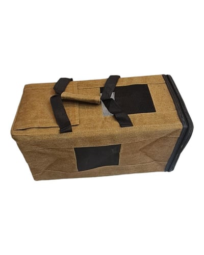 شنطة الطيور والحيوانات الاليفه والصقور