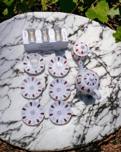 طقم شاي فاخر نقشة احمر بتصميم عربي أصيل - أنيق ومم...