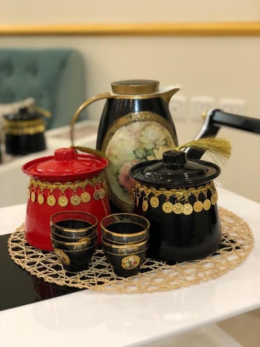 قدور للتقديمات الشعبيه بالوانه الجميله وتشكيلته ال...