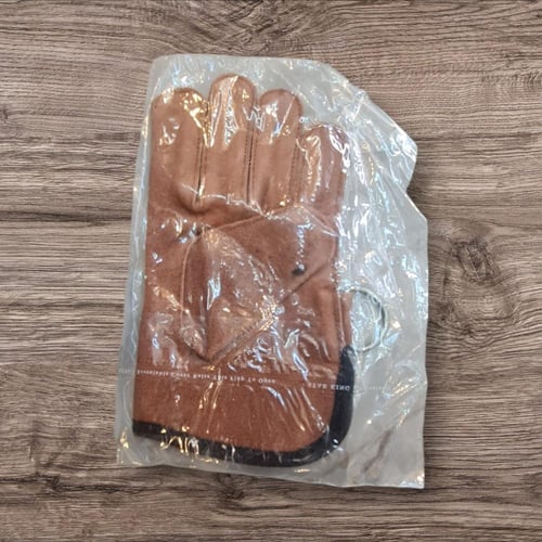 قفازات طيور جارحة لحماية اليد