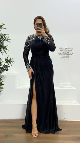 فستان اسود فخم