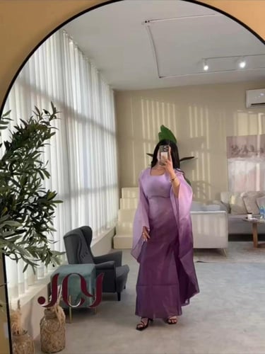 فستان مبطن بشكل سمكي