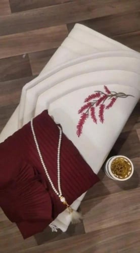 طقم صلاة فاخر – شرشف وسجادة مطرزة مع مسبحة ومبخره...