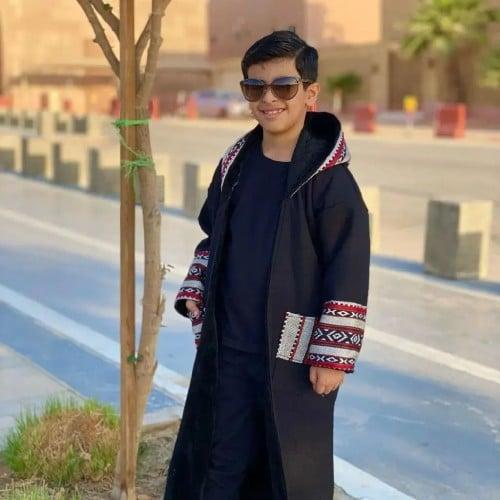 معطف شتوي أولادي بالتصميم النجدي الأصيل