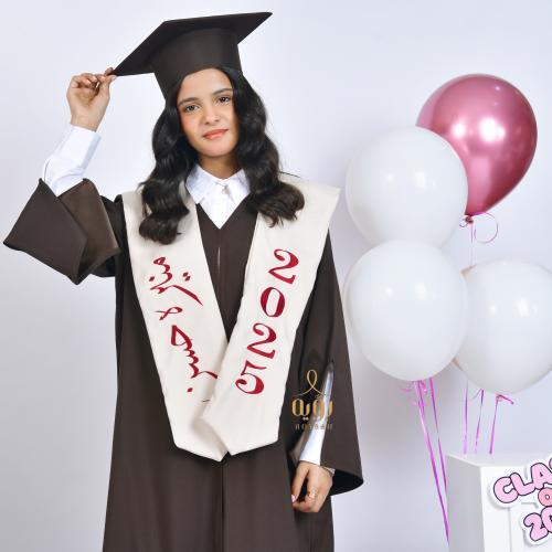 عباية تخرج أنيقة بأسلوب راقۍ