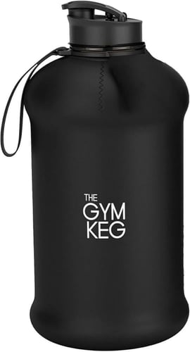 زجاجة مياه معزولة