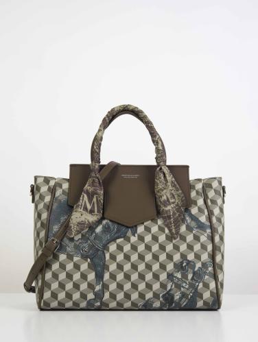 شنطة نسائية بمقاس كبير بلون أخضر