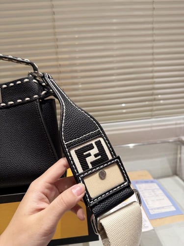 حقيبة فندي ( اسود) Fendi bag
