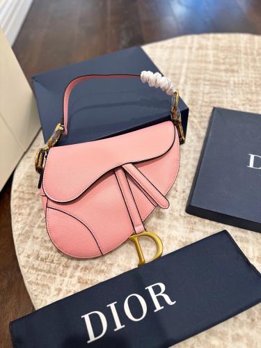 Dior bag (pink)