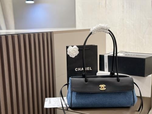 شانيل ( ازرق ) Chanel 26ss bag