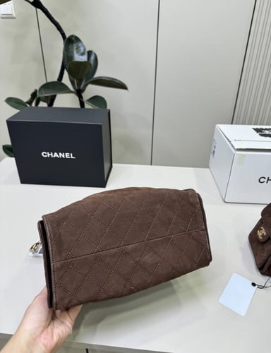 شانيل مخمل ( بني اسبريسو ) Chanel 25c bag