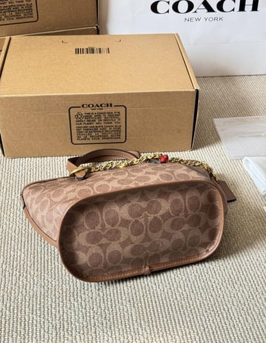 شنط كوتش ( بني ) Coach