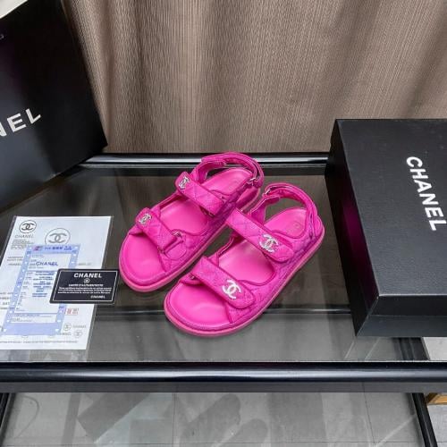 Chanel shoes شوز شانيل ( فوشي)