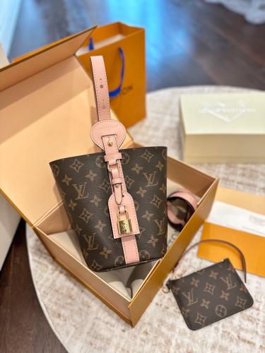 حقيبة LV ALL IN BB bag