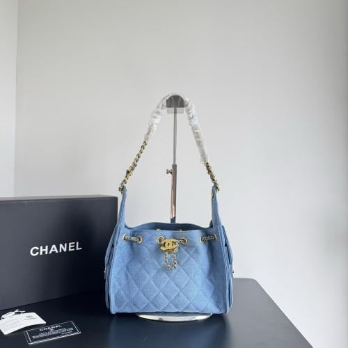 شنط شانيل ( ازرق ) Chanel bag