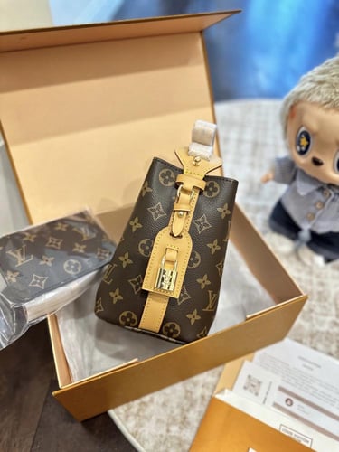 حقيبة LV ALL IN BB bag