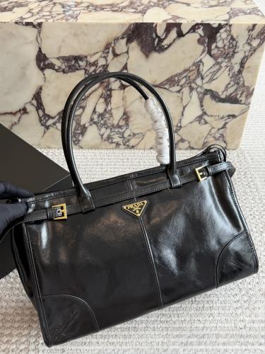 شنطة برادا (اسود) Prada Soft Lux bag