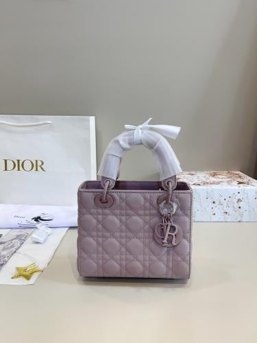 شنط ديور ( ارجواني مطفي ) Dior bag