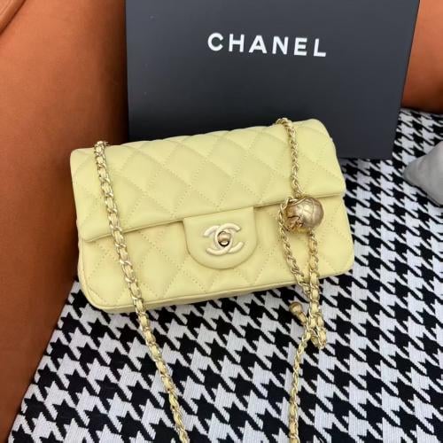 شانيل ( اصفر ) Chanel bag