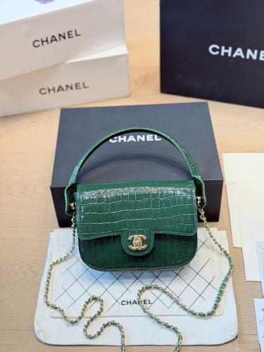 شانيل اخضر Chanel 26A bag