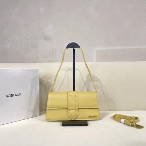 شنط JACQUEMUS اصفر