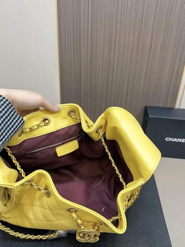 شانيل ( اصفر ) Chanel bag size 34cm