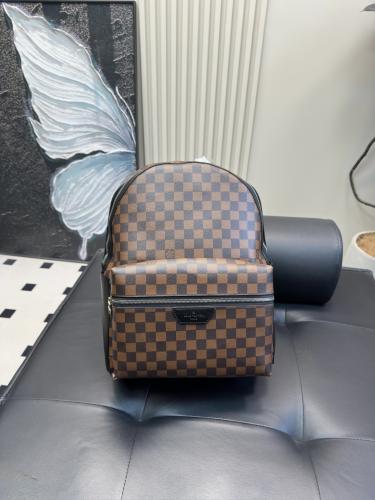 حقيبة الظهر ( بني ) LV bag