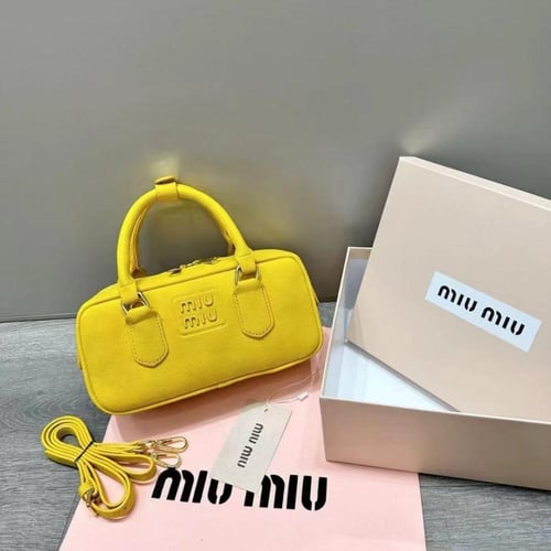 ميو ميو مخمل