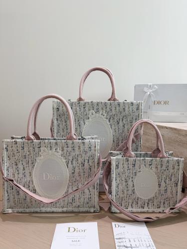 شنط ديور Dior tote bag