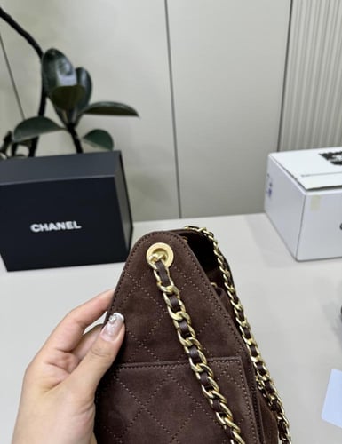 شانيل مخمل ( بني اسبريسو ) Chanel 25c bag