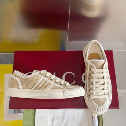 Gucci shoes شوز قوتشي ( ابيض -بني)