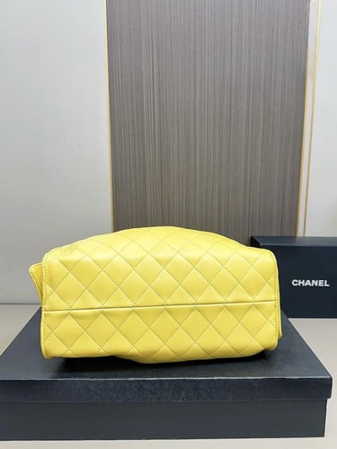 شانيل ( اصفر ) Chanel bag size 34cm