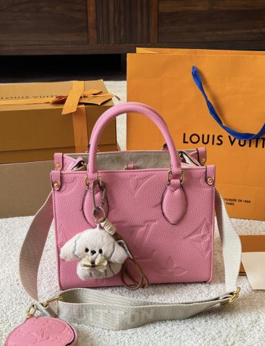 شنطة ( وردي )LV onthego bag